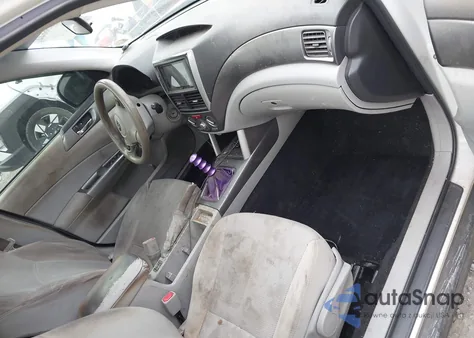 2013 Subaru Forester 2.5X Premium z USA, uszkodzony, nr VIN JF2SHADC2DG413998